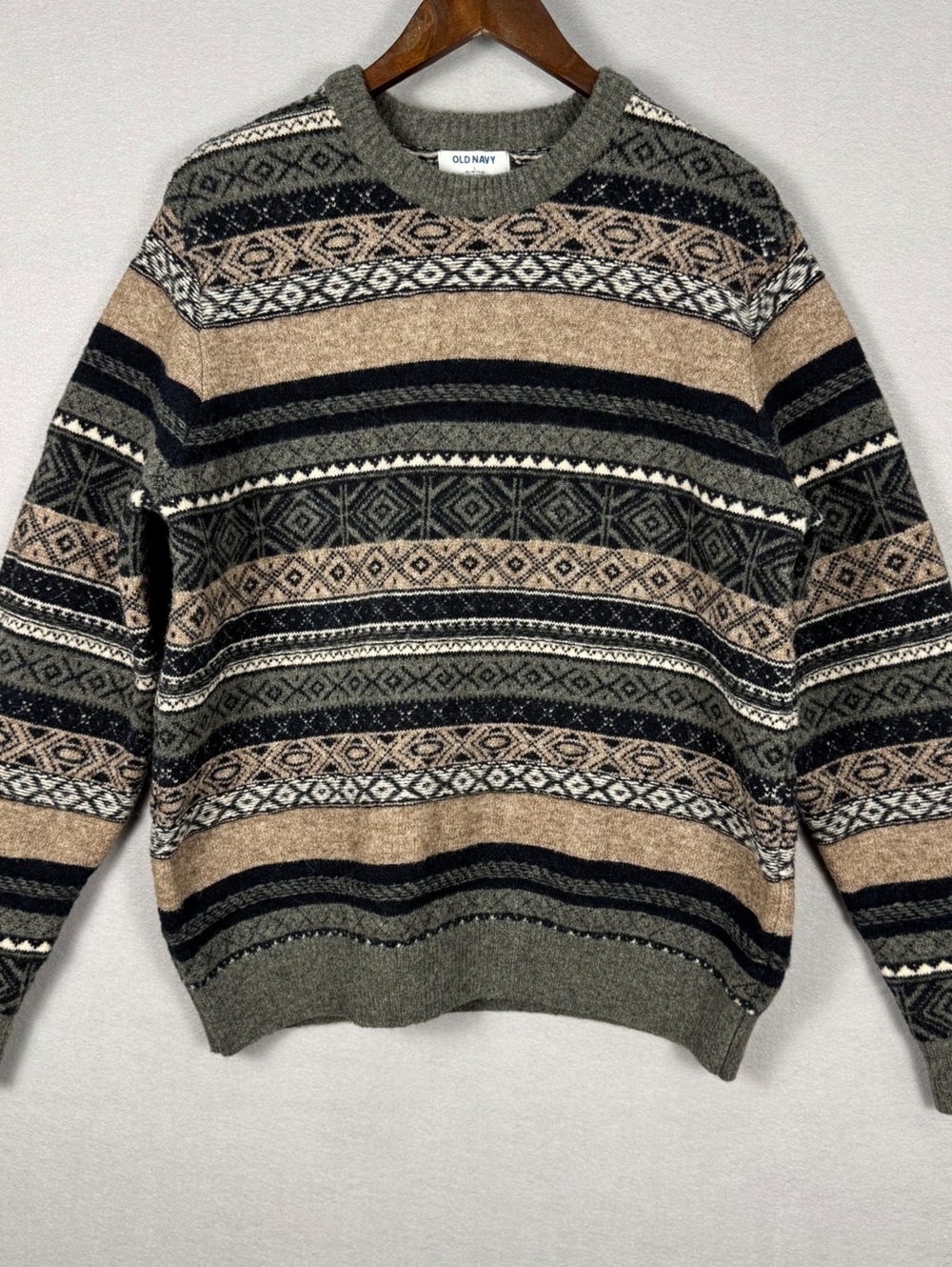 Old Navy Men's Large Fair Isle Pullover Sweater
